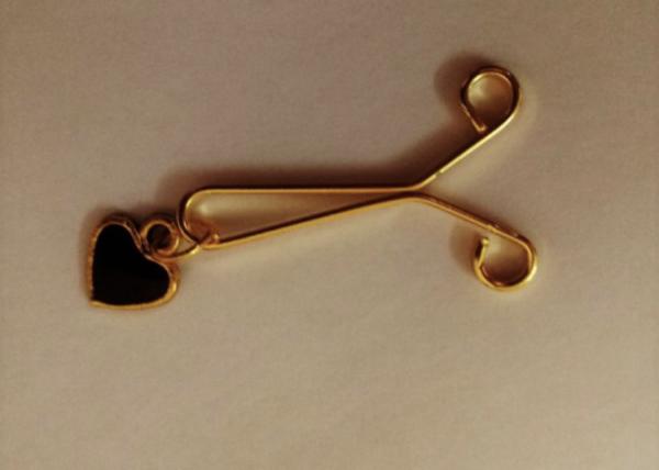 چرا گیره روسری مشکی پرطرفدار است؟