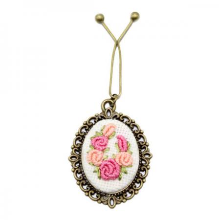 رنگ بندی گیره روسری گلدوزی