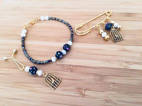 رنگ بندی زیبای گیره روسری سنجاقی