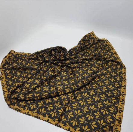 همه چیز درباره قیمت شال پلیسه مشکی