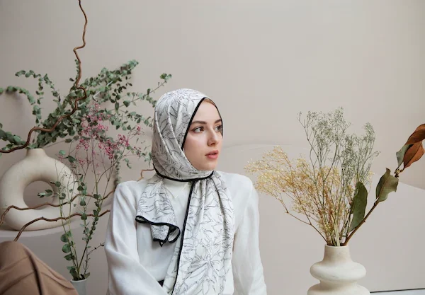 خرید بهترین انواع اکسسوری شال و روسری