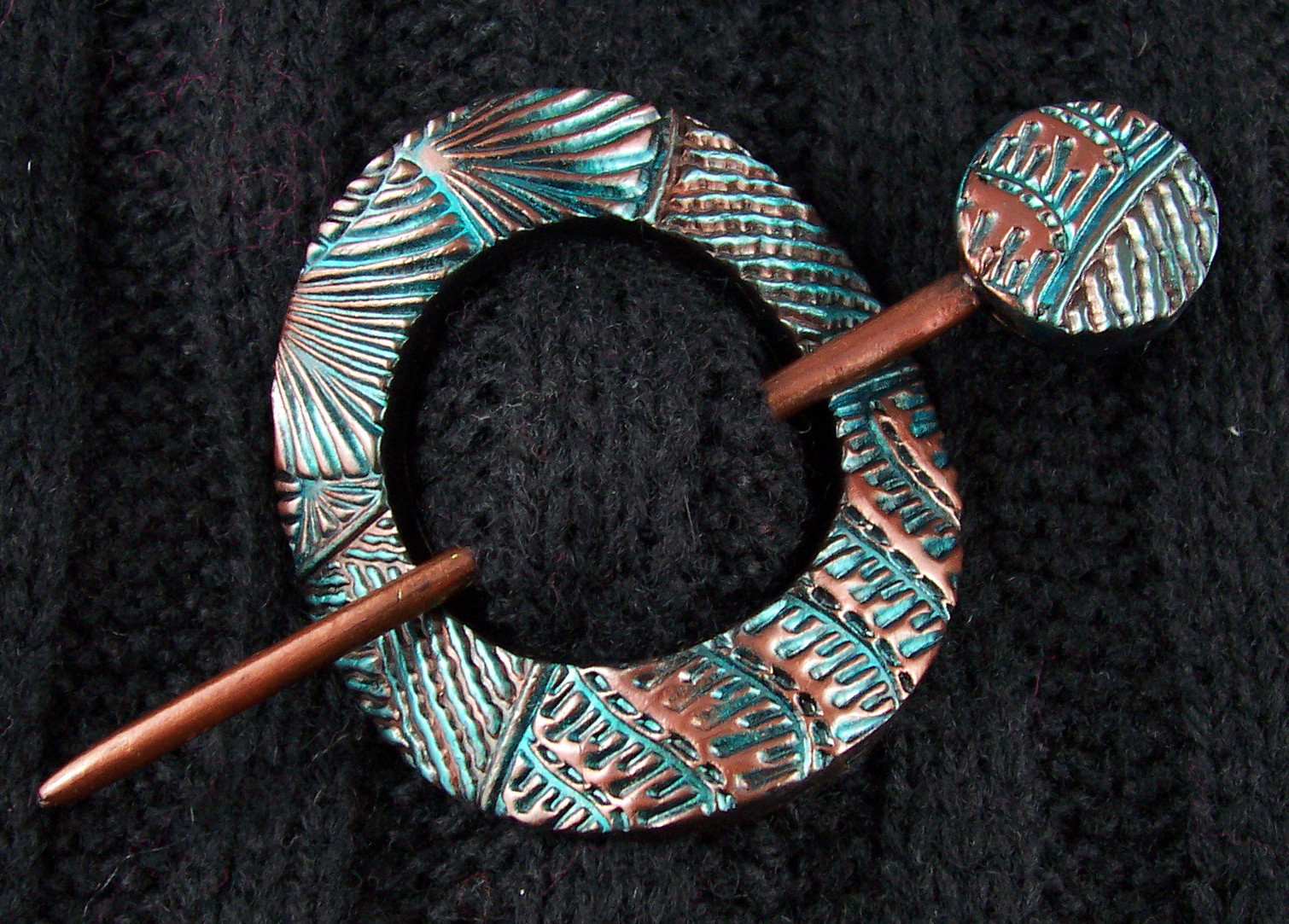 خرید عمده گیره روسری کار دست